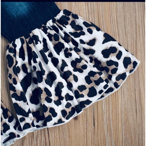 Girls Denim/Cheetah Flare Leg  Jeans 3T - Picture 3 of 5